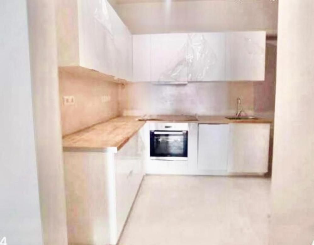 Economy Shared Apartment E In Central Athena Bagian luar foto